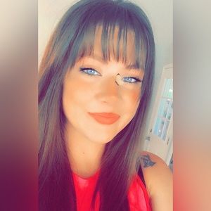 Meet your Posher, Lacy